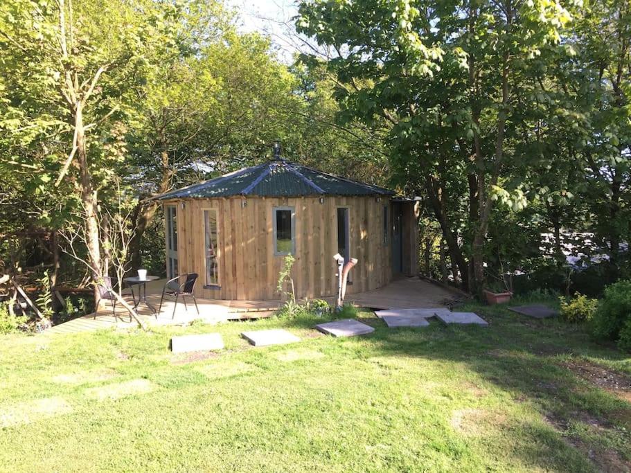 The Roundhouse - Unique Space Nestled In The Trees Begelly Dış mekan fotoğraf